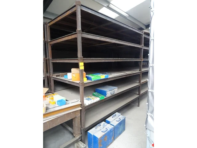 6x stapelbare metalen tafel - afbeelding 1 van  1