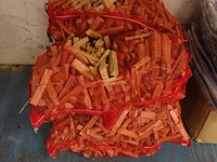 6x zak aanmaakhout + winkelzakken - afbeelding 2 van  2