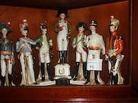7 beeldjes in napoleon porselein - afbeelding 1 van  3