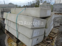 7 betonnen stoepranden - afbeelding 3 van  4