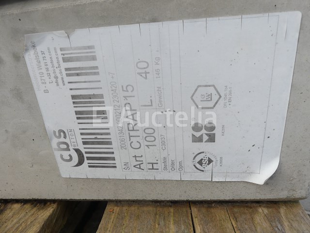 7 betonnen stoepranden - afbeelding 4 van  4