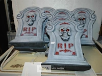 ±7 deco rip grafstenen met licht - afbeelding 1 van  4