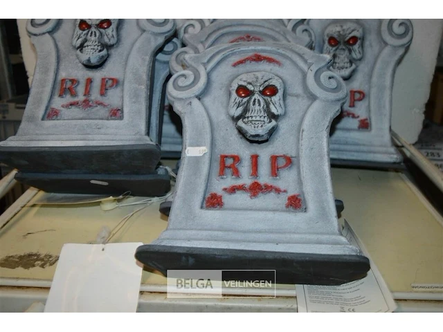±7 deco rip grafstenen met licht - afbeelding 2 van  4