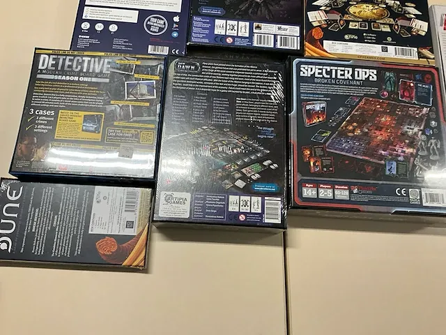 7 diverse gezelschapspellen the heist, among the stars, new dawn - afbeelding 10 van  10