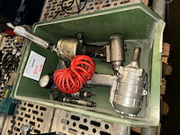 7 diverse luchtdrukmachines - afbeelding 1 van  2