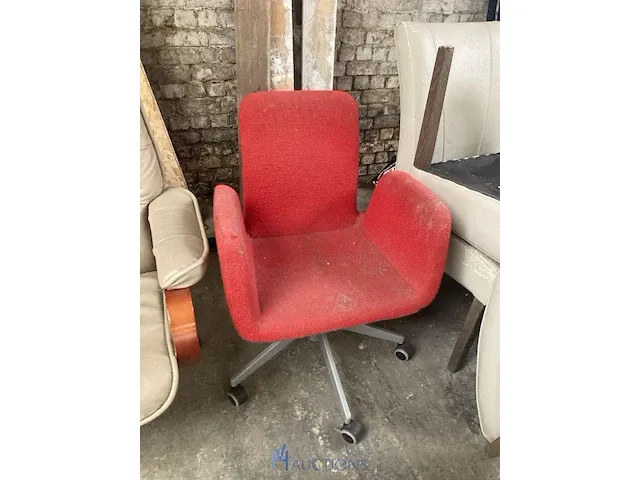 7 diverse stoelen - afbeelding 3 van  5