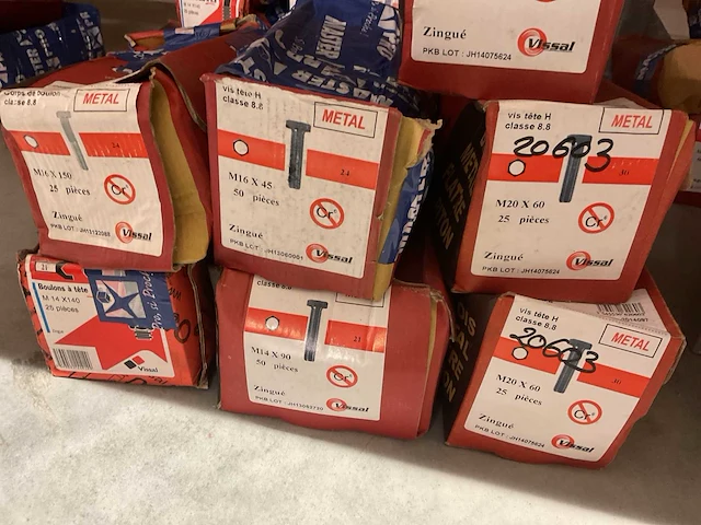 7 dozen bouten - afbeelding 4 van  4