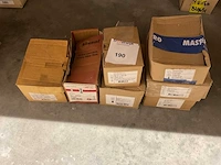 7 dozen bouten - afbeelding 1 van  4