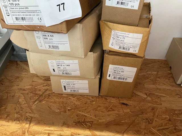 7 dozen bouten - afbeelding 3 van  3