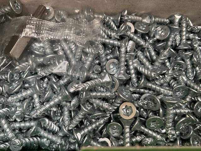 7 dozen spaanplaatschroeven - afbeelding 4 van  5