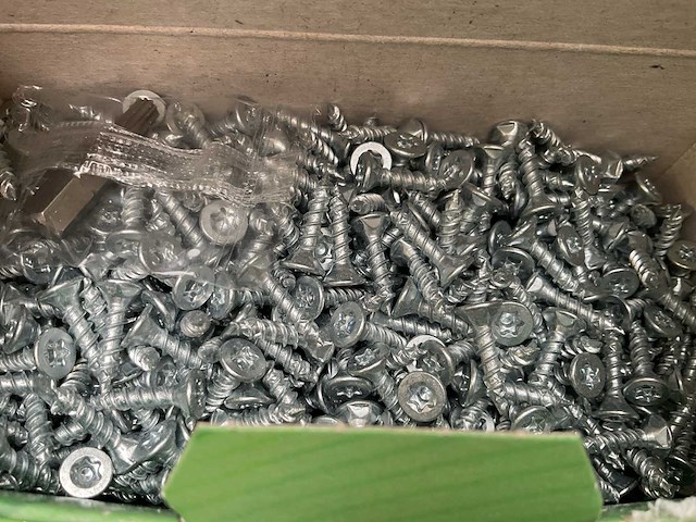7 dozen spaanplaatschroeven - afbeelding 5 van  5