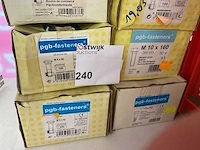 7 dozen tapbouten; houtbouten - afbeelding 2 van  3