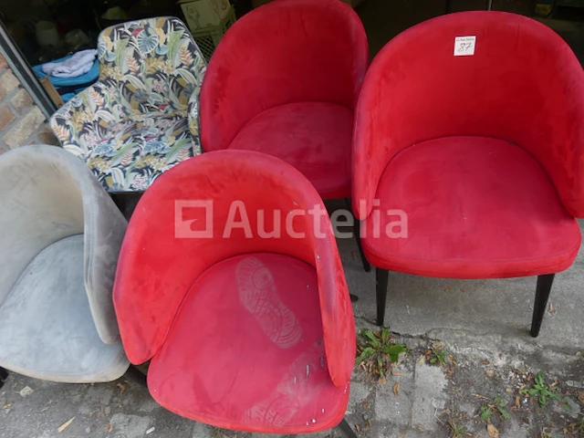 7 fauteuils, 1 poef en diverse kussens - afbeelding 8 van  9