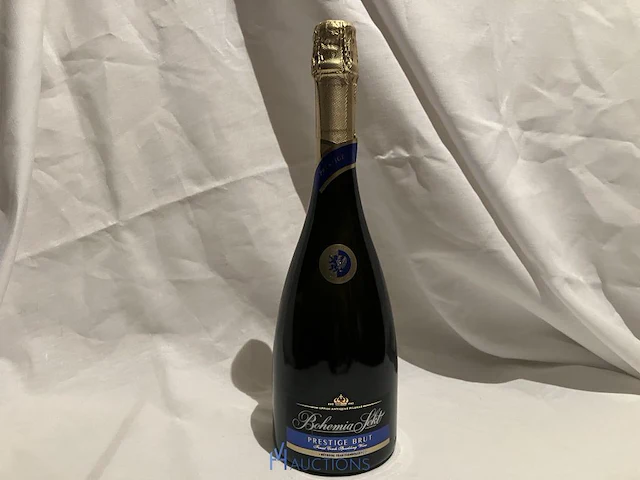 7 flessen bohemia sekt - afbeelding 1 van  5