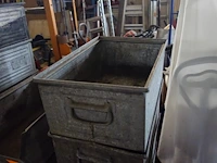 7 grote metalen bakken - afbeelding 2 van  2