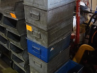 7 grote metalen bakken - afbeelding 2 van  2