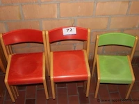 7 houten kinderstoeltjes - afbeelding 1 van  2