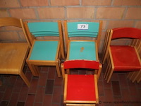 7 houten kinderstoeltjes - afbeelding 1 van  2