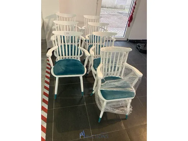 7 houten stoelen - afbeelding 1 van  4