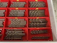 7-laden materiaalkast met inhoud - afbeelding 10 van  33
