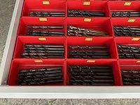 7-laden materiaalkast met inhoud - afbeelding 18 van  32
