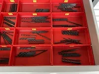 7-laden materiaalkast met inhoud - afbeelding 30 van  32
