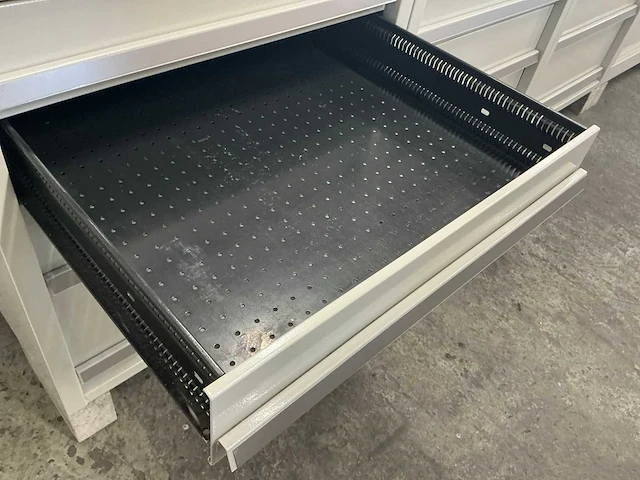 7-laden materiaalkast - afbeelding 4 van  6