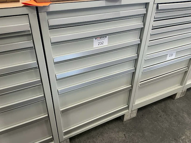 7-laden materiaalkast - afbeelding 3 van  6