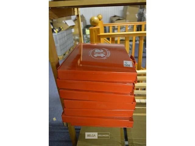 ±7 metalen kistjes 46x31cm - afbeelding 1 van  3