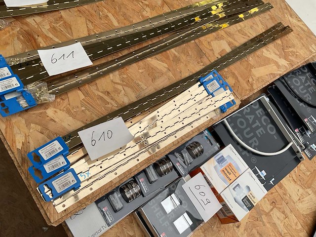 7 piano scharnieren - afbeelding 1 van  3