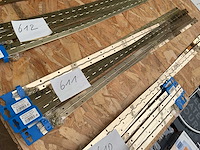 7 piano scharnieren - afbeelding 1 van  3