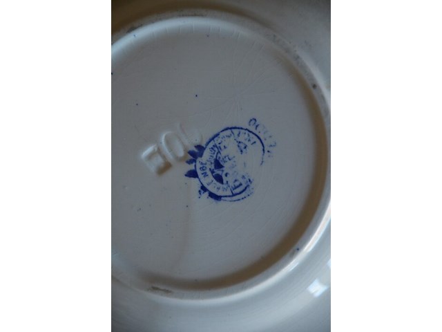 7 porseleinen borden diverse grootte - afbeelding 2 van  13