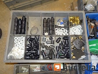 7 stapelbare opbergbakken met inhoud - afbeelding 5 van  8