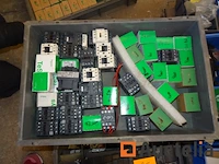 7 stapelbare opbergbakken met inhoud - afbeelding 8 van  8