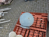 7 stenen egels, ronde metalen bol (zonder pvc pallet) - afbeelding 4 van  4