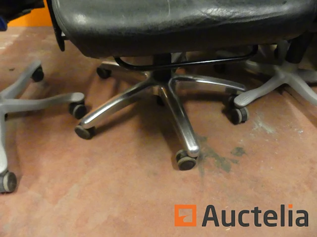 7 stoelen op wielen - afbeelding 2 van  26