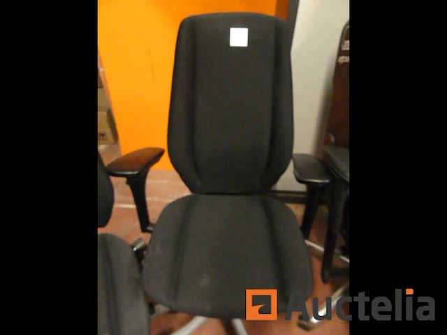 7 stoelen op wielen - afbeelding 4 van  26