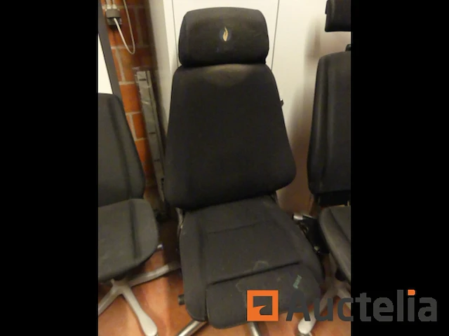 7 stoelen op wielen - afbeelding 7 van  26