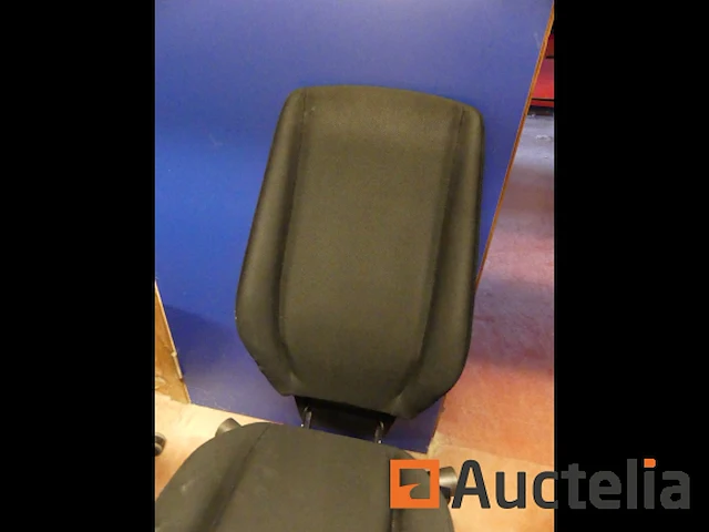 7 stoelen op wielen - afbeelding 18 van  26