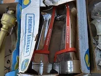7 tapkranen, 9 olielampen, divers oud koper - afbeelding 5 van  9