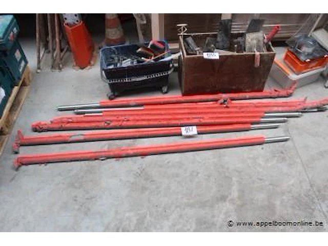 7 telescopische stangen voor bevestigingsrail - afbeelding 1 van  1