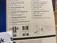 7 x afsluitbare deurketting; cilindersloten - afbeelding 7 van  7