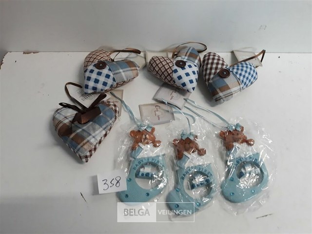 7 x hangdeco 4 x hartje stof 9 cm + 3 x baby first 10 cm - afbeelding 2 van  3