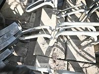 7 x metalen fietsrek met betonblok - afbeelding 3 van  5