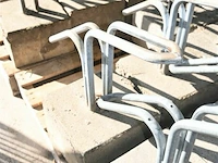 7 x metalen fietsrek met betonblok - afbeelding 4 van  5