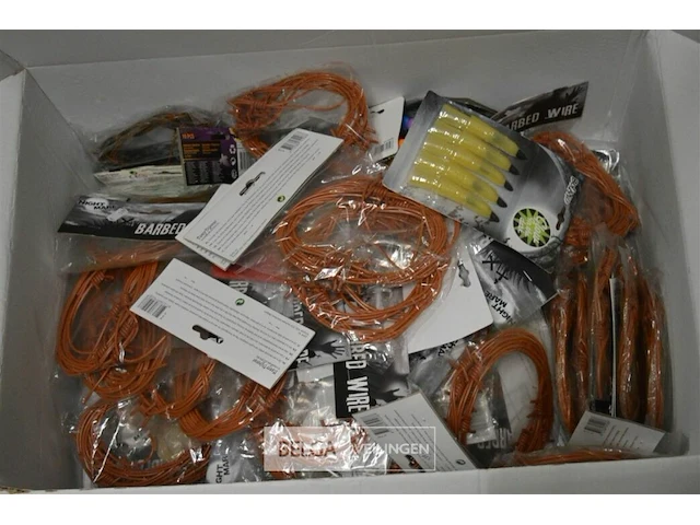 ±70 halloween attributen - afbeelding 1 van  5