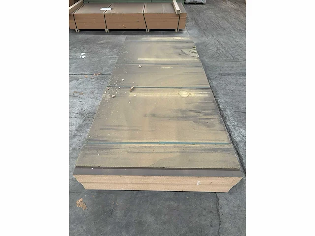 70 m² mdf 1,25 m breed 2,80 lang 1,6 cm dik - afbeelding 3 van  4