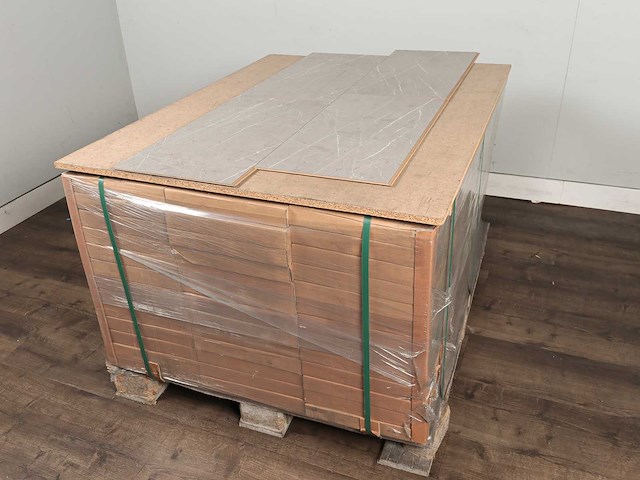 70 m2 laminaat tegel - 635 x 327 x 8 mm - afbeelding 4 van  4