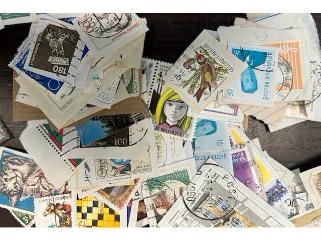 70 postzegels - afbeelding 3 van  5