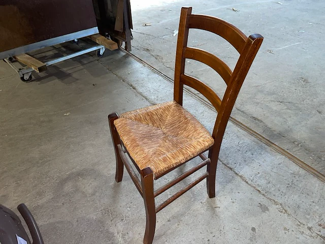 70 stoelen - afbeelding 1 van  5